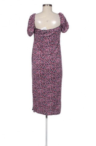 Рокля Missguided, Размер XL, Цвят Многоцветен, Цена 39,14 лв.