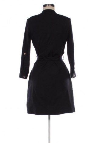 Рокля Mohito, Размер S, Цвят Черен, Цена 48,00 лв.