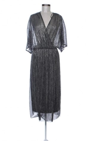 Sukienka Monki, Rozmiar S, Kolor Srebrzysty, Cena 62,07 zł