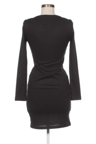 Kleid NA-KD, Größe M, Farbe Schwarz, Preis € 15,99