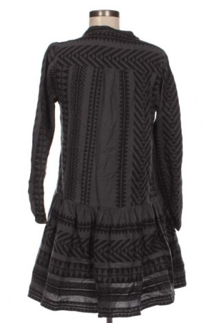 Рокля Neo Noir, Размер M, Цвят Многоцветен, Цена 21,99 лв.