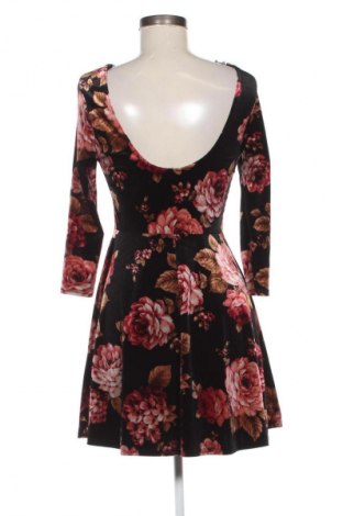 Šaty  New Look, Velikost M, Barva Vícebarevné, Cena  495,00 Kč