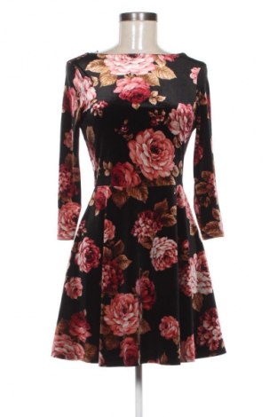 Šaty  New Look, Velikost M, Barva Vícebarevné, Cena  495,00 Kč