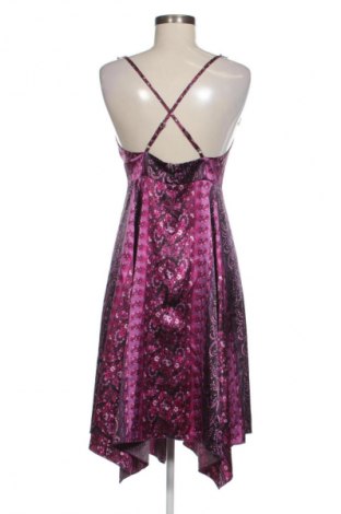 Рокля New Look, Размер M, Цвят Многоцветен, Цена 31,99 лв.