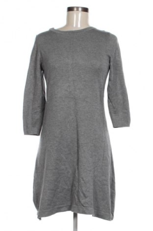 Рокля Oviesse, Размер M, Цвят Сив, Цена 39,14 лв.