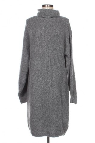 Рокля Page One, Размер M, Цвят Сив, Цена 39,14 лв.