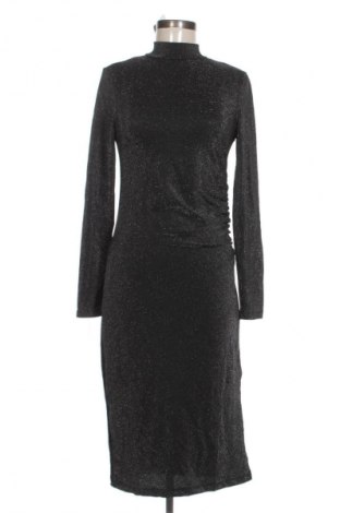 Sukienka Page One, Rozmiar S, Kolor Srebrzysty, Cena 71,99 zł