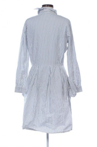 Рокля People Tree, Размер M, Цвят Многоцветен, Цена 82,22 лв.