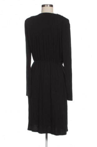 Рокля Pieces, Размер M, Цвят Черен, Цена 26,97 лв.