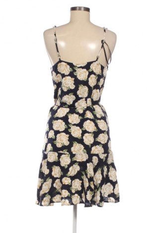 Šaty  Pieces, Velikost M, Barva Vícebarevné, Cena  939,00 Kč