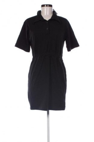 Šaty  Pretty Little Thing, Velikost L, Barva Černá, Cena  582,00 Kč