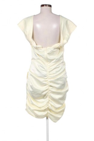 Kleid Pretty Little Thing, Größe XL, Farbe Gelb, Preis 47,62 €