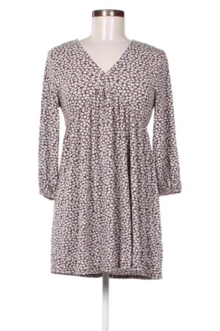 Рокля Pull&Bear, Размер M, Цвят Многоцветен, Цена 39,03 лв.