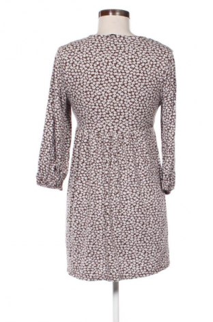 Рокля Pull&Bear, Размер M, Цвят Многоцветен, Цена 39,03 лв.