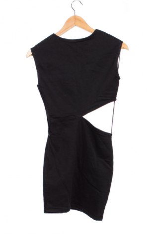 Sukienka Pull&Bear, Rozmiar S, Kolor Czarny, Cena 91,95 zł