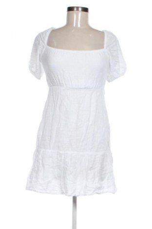 Kleid Pull&Bear, Größe S, Farbe Weiß, Preis 19,95 €
