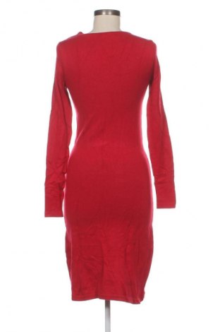 Рокля Quiosque, Размер S, Цвят Червен, Цена 39,15 лв.