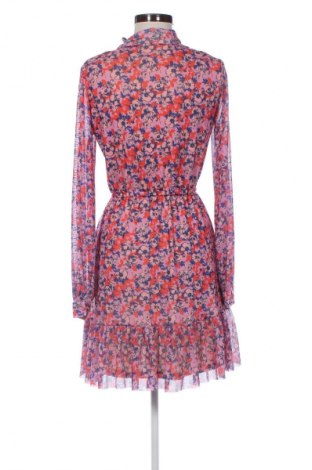 Рокля Reserved, Размер S, Цвят Многоцветен, Цена 39,03 лв.
