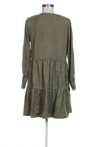 Rochie Reserved, Mărime M, Culoare Verde, Preț 102,70 Lei