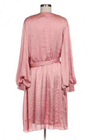 Рокля Reserved, Размер XXL, Цвят Розов, Цена 39,15 лв.