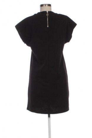 Ruha Reserved, Méret M, Szín Fekete, Ár 7 859 Ft