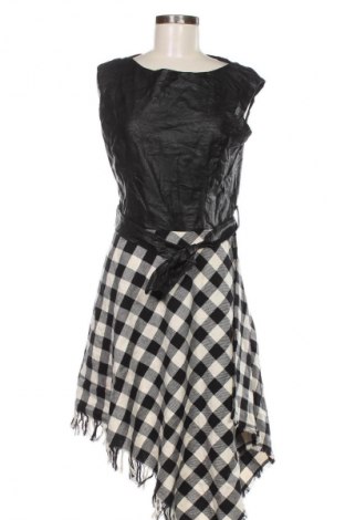 Φόρεμα Rinascimento, Μέγεθος XL, Χρώμα Πολύχρωμο, Τιμή 25,99 €