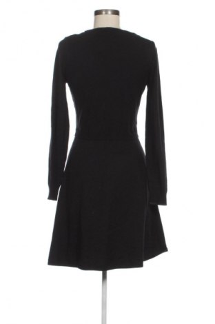 Рокля S.Oliver, Размер S, Цвят Черен, Цена 108,00 лв.