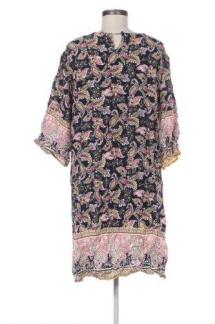 Sukienka SHEIN, Rozmiar 3XL, Kolor Kolorowy, Cena 32,99 zł