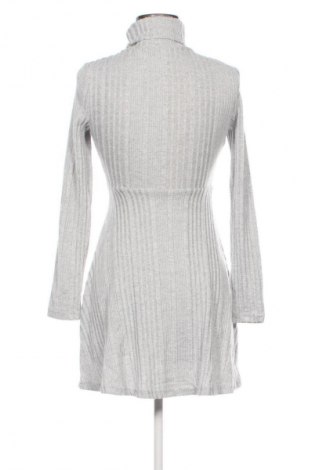 Рокля SHEIN, Размер S, Цвят Многоцветен, Цена 18,99 лв.