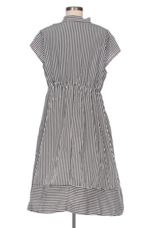 Рокля SHEIN, Размер XL, Цвят Многоцветен, Цена 39,14 лв.