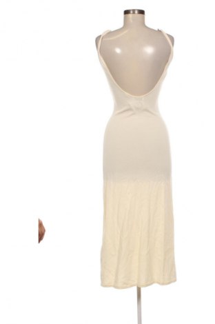 Рокля Sandro, Размер S, Цвят Екрю, Цена 112,99 лв.