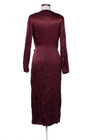 Рокля Selected Femme, Размер M, Цвят Червен, Цена 82,00 лв.