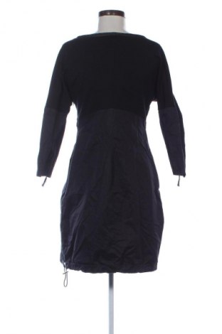 Рокля Simplicity, Размер S, Цвят Черен, Цена 39,15 лв.