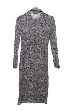 Рокля Sinsay, Размер XS, Цвят Многоцветен, Цена 47,85 лв.