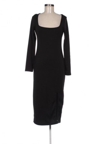 Рокля Sinsay, Размер L, Цвят Черен, Цена 39,00 лв.