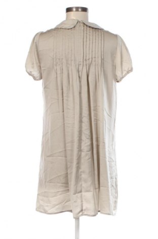Рокля Sisley, Размер S, Цвят Бежов, Цена 38,99 лв.