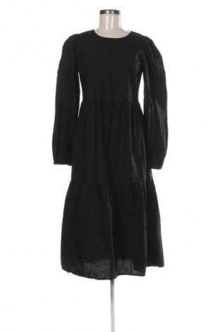 Kleid Stradivarius, Größe S, Farbe Schwarz, Preis € 16,99