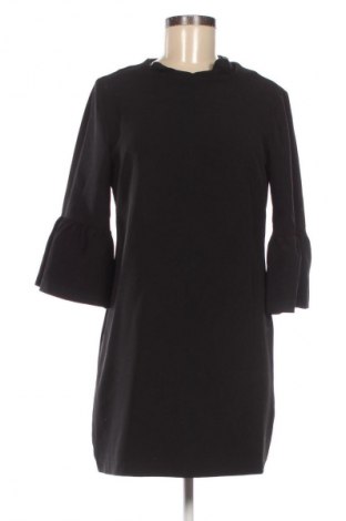 Kleid Stradivarius, Größe M, Farbe Schwarz, Preis 20,02 €