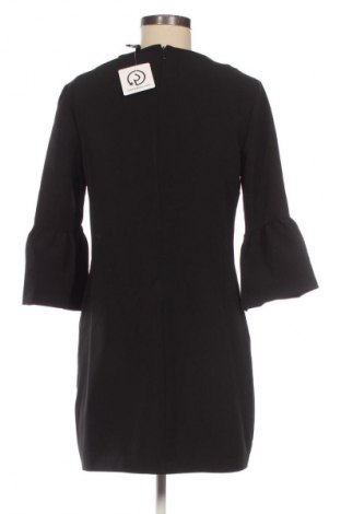 Kleid Stradivarius, Größe M, Farbe Schwarz, Preis 20,02 €