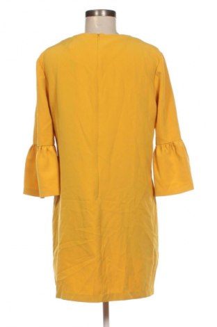 Kleid Stradivarius, Größe L, Farbe Gelb, Preis € 10,99