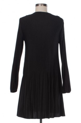 Ruha Stradivarius, Méret S, Szín Fekete, Ár 7 229 Ft