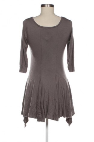 Рокля Sublevel, Размер M, Цвят Многоцветен, Цена 17,99 лв.