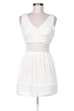 Kleid TFNC London, Größe M, Farbe Weiß, Preis 24,55 €