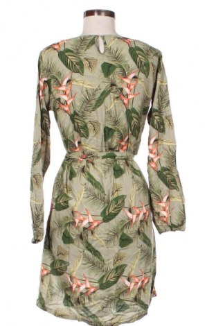 Рокля Tom & Rose, Размер L, Цвят Многоцветен, Цена 107,88 лв.