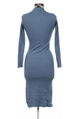 Sukienka Trendyol, Rozmiar L, Kolor Niebieski, Cena 70,99 zł