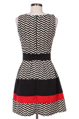 Kleid Unbranded, Größe M, Farbe Mehrfarbig, Preis 19,95 €