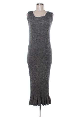 Рокля Unbranded, Размер L, Цвят Сив, Цена 39,14 лв.