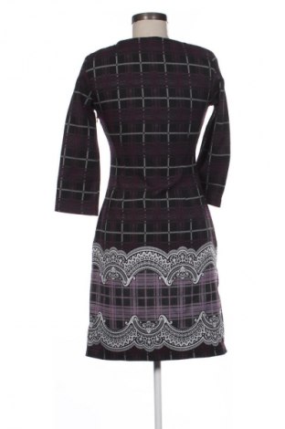 Рокля Unbranded, Размер S, Цвят Многоцветен, Цена 39,14 лв.