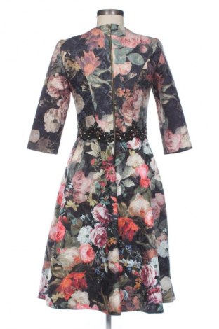 Рокля Unbranded, Размер M, Цвят Многоцветен, Цена 61,94 лв.