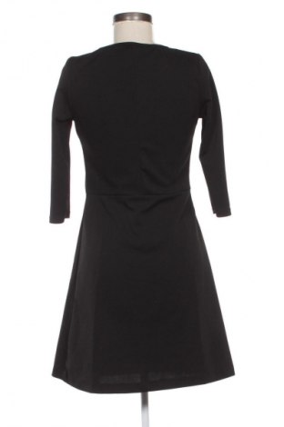 Рокля Nommo, Размер M, Цвят Черен, Цена 39,14 лв.